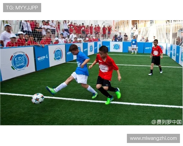 探索AC米兰旗舰店最新球迷周边商品，打造属于你的足球时尚风格